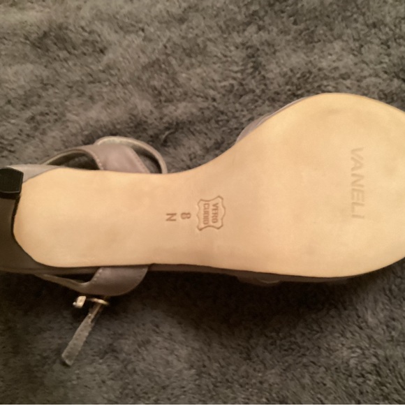 NIB VANELI Pewter Satin Embellished Adjustable Slingback 3” Heel in 8 NARROW - Picture 4 of 9